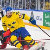 Le Suédois Emil Bemström rejoint le CP Berne KEYSTONE/EPA COMPIC/KIMMO BRANDT